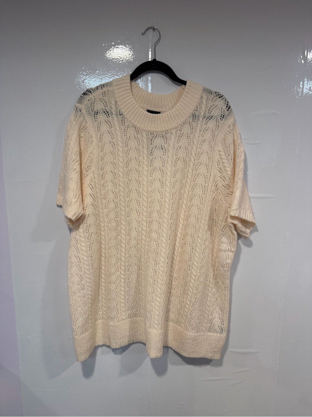 Torrid NWT Cream Short-Sleeve Cable Knit Sweater